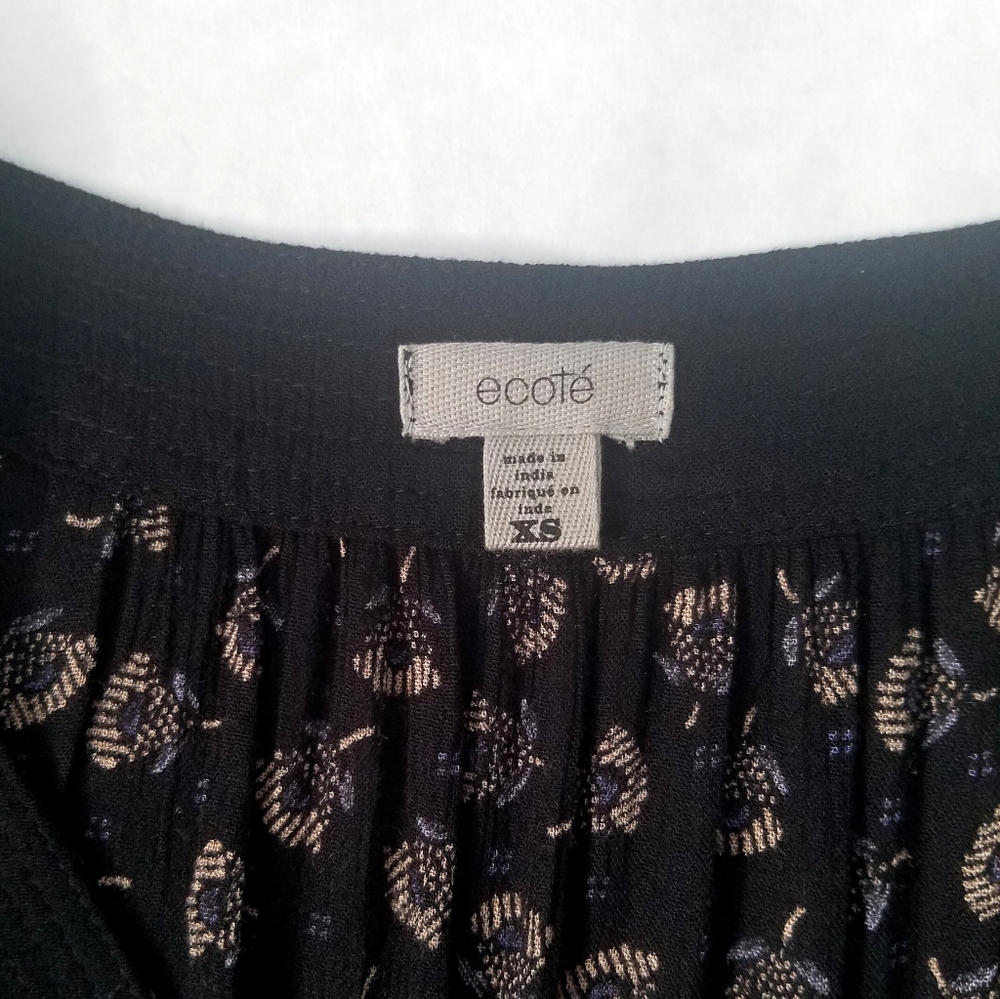Ecote Urban Outfitters long sleeve shorts romper - Picture 4 of 6